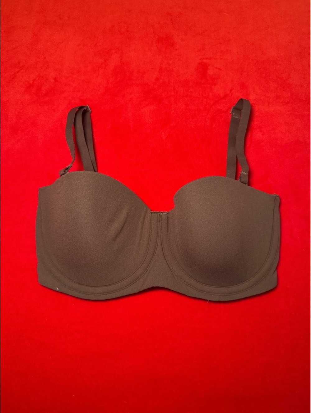 NWOT Skims Fits Everybody Strapless Bra Color Cocoa Size 30D